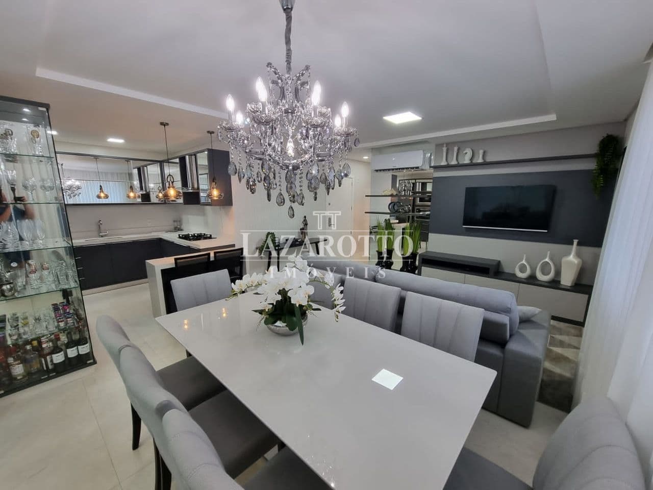Apartamento à venda – Rua 238 • Meia Praia • Itapema