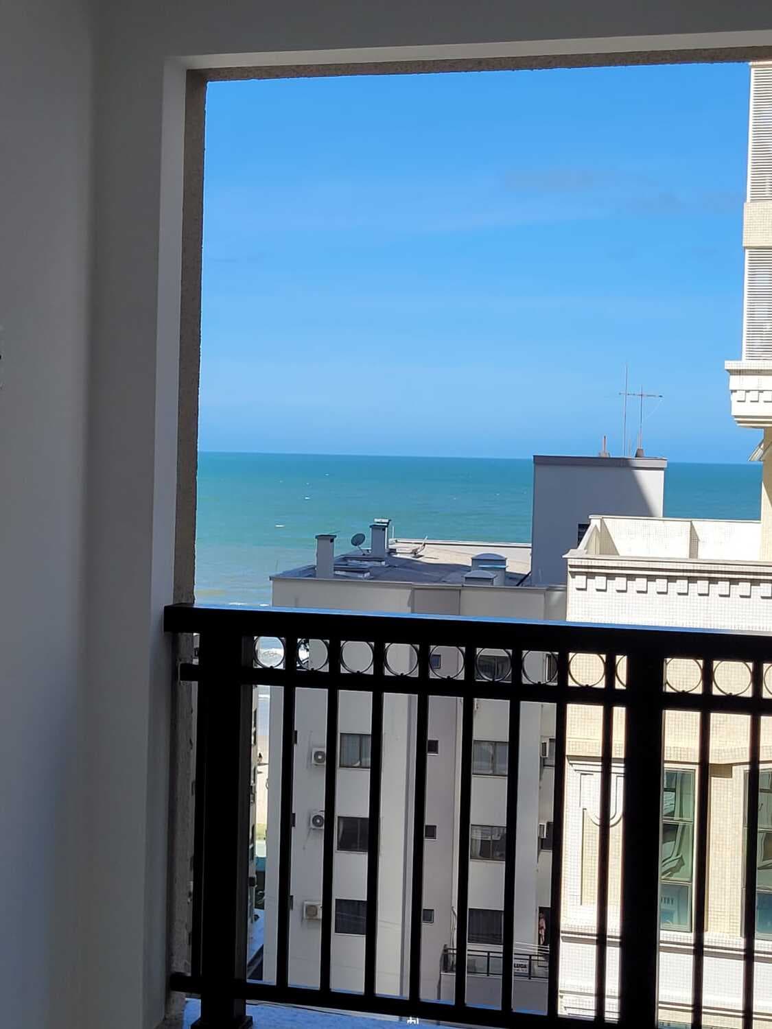 Apartamento à venda – Av Nereu Ramos  • Meia Praia • Itapema