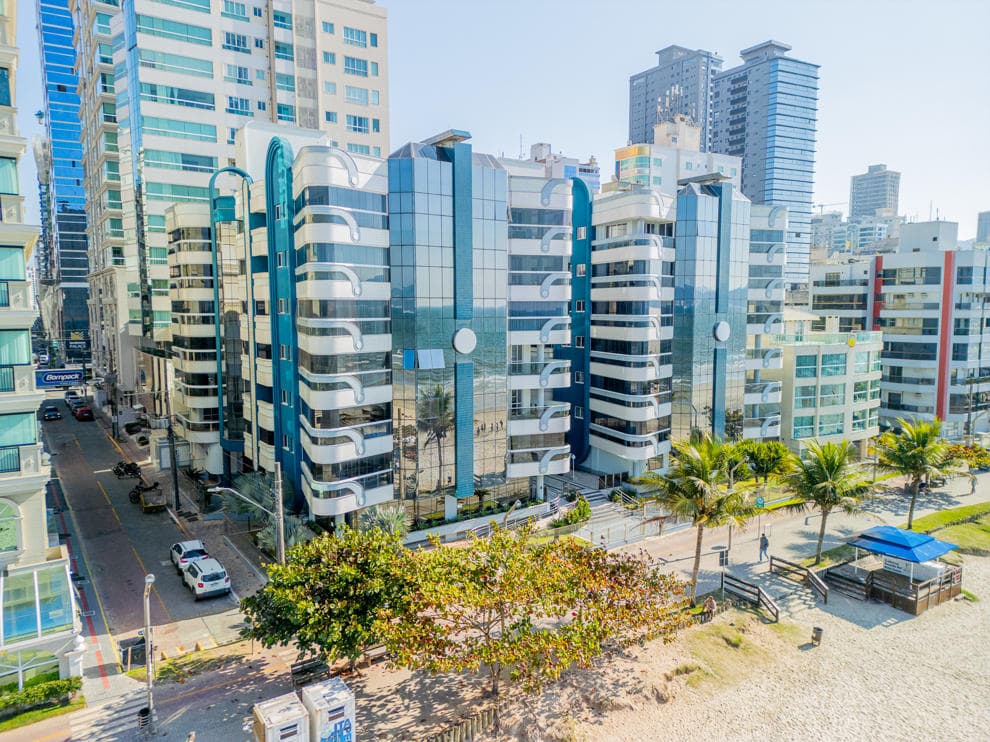 Apartamento à venda – Rua 241 • Meia Praia • Itapema