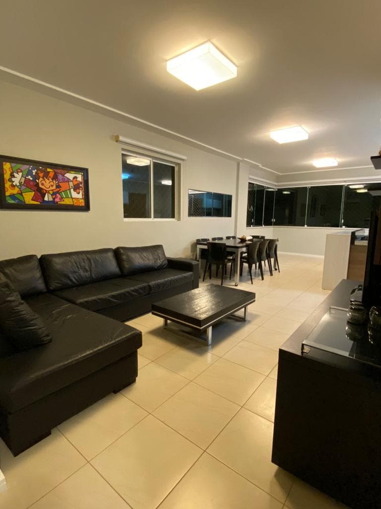 Apartamento à venda – Rua 236 • Meia Praia • Itapema
