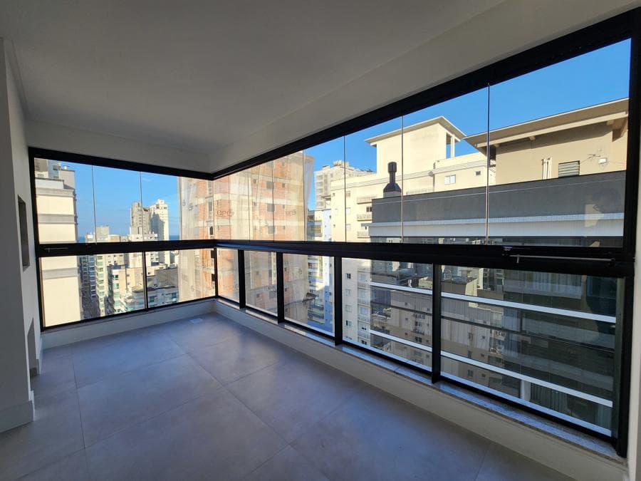 Apartamento à venda – Rua 264 • Meia Praia • Itapema
