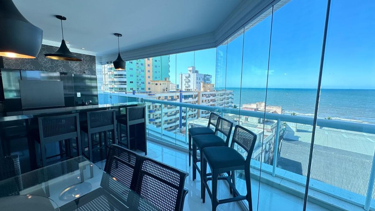 Apartamento à venda – Av. Nereu Ramos  • Meia Praia • Itapema