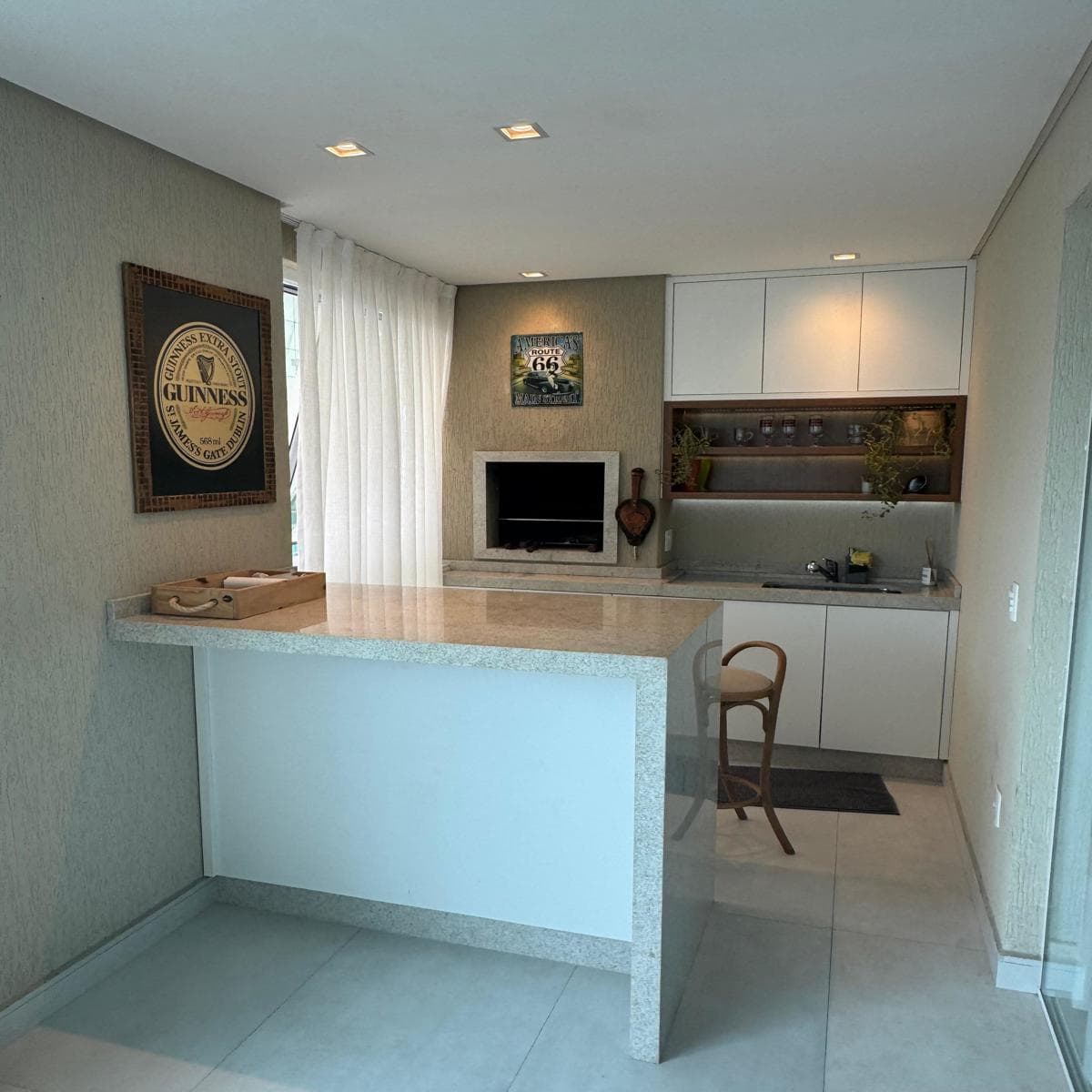 Apartamento à venda – Rua 305 • Meia Praia • Itapema