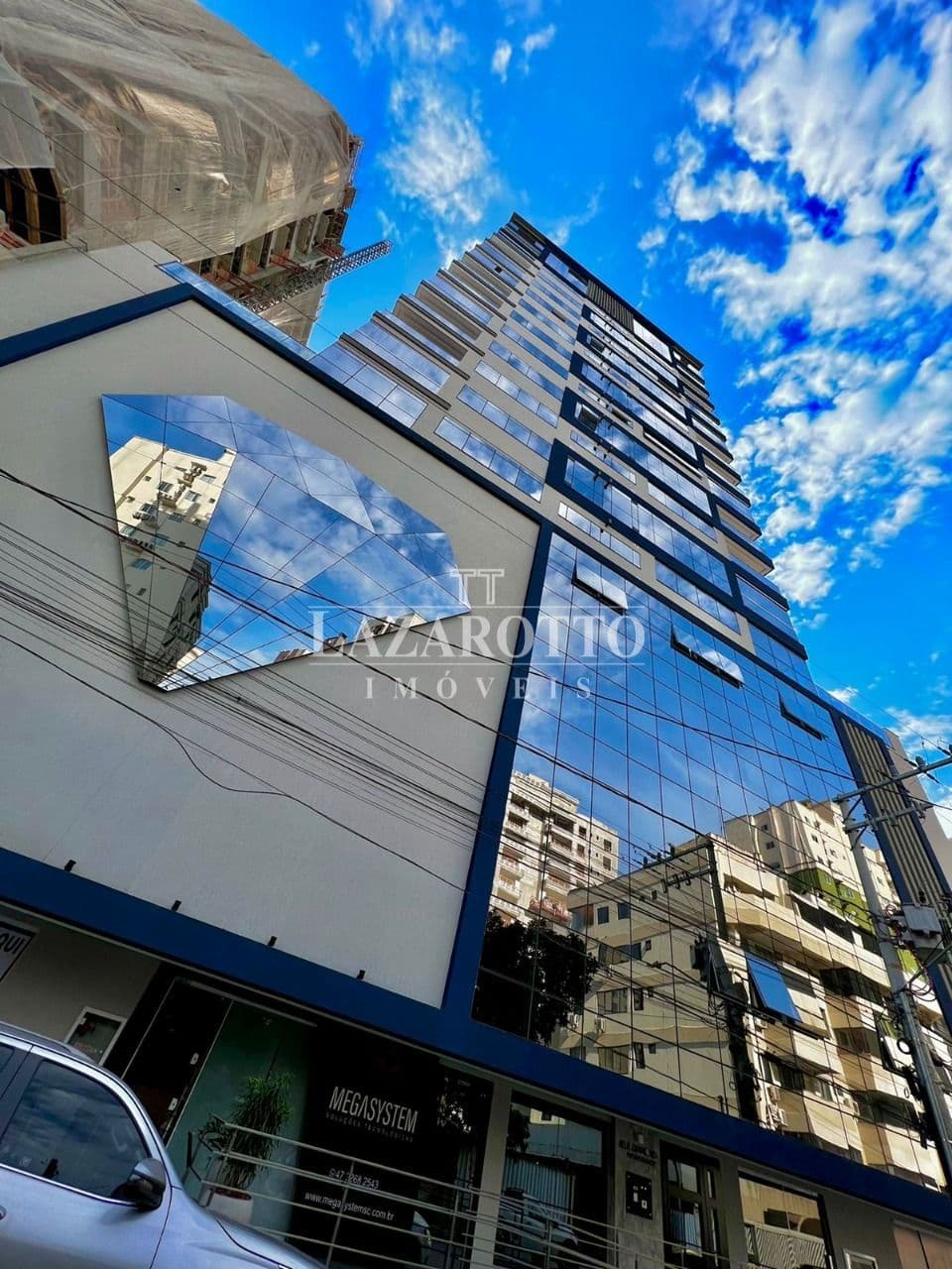 Apartamento à venda – Rua 240 • Meia Praia • Itapema