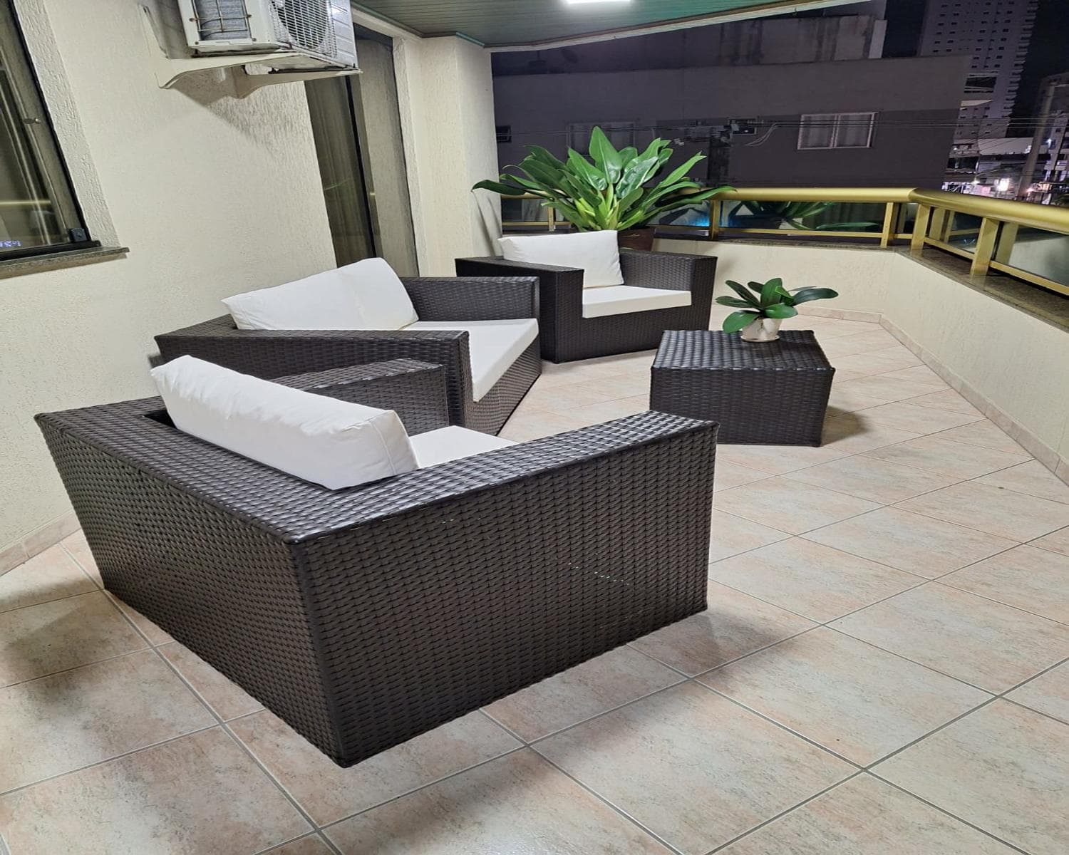 Apartamento à venda – Rua 254 • Meia Praia • Itapema