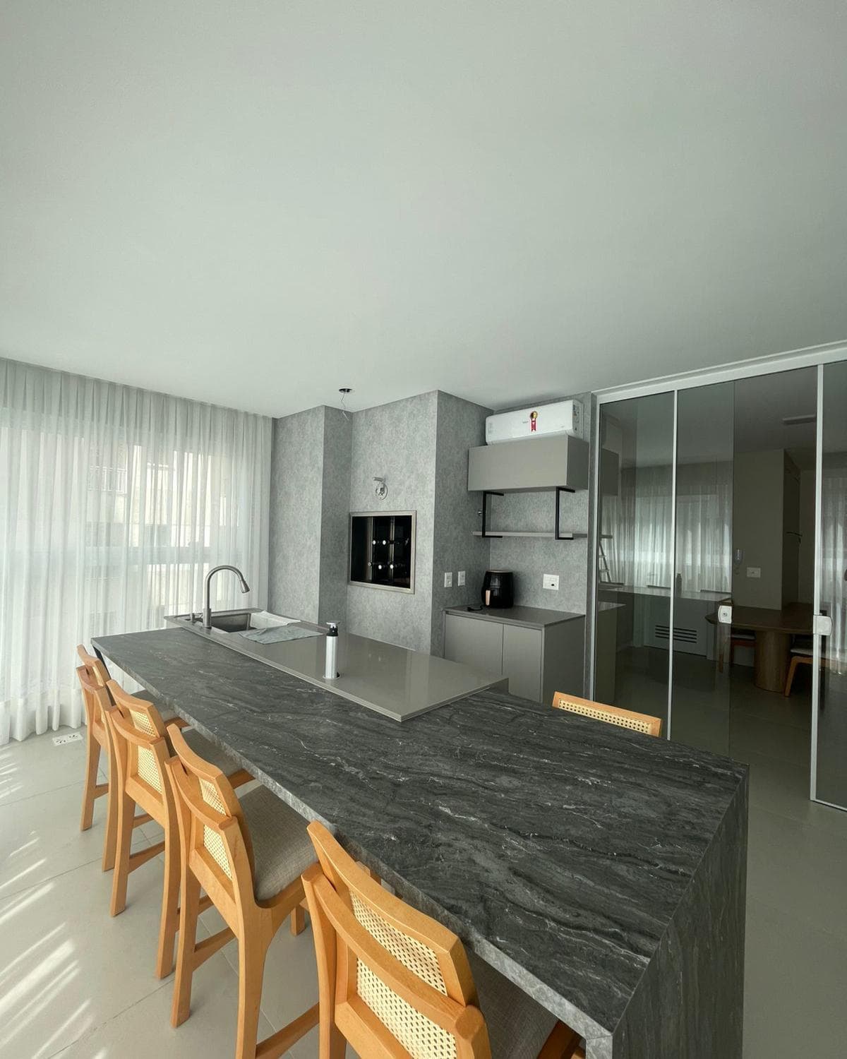 Apartamento à venda – Rua 256 • Meia Praia • Itapema