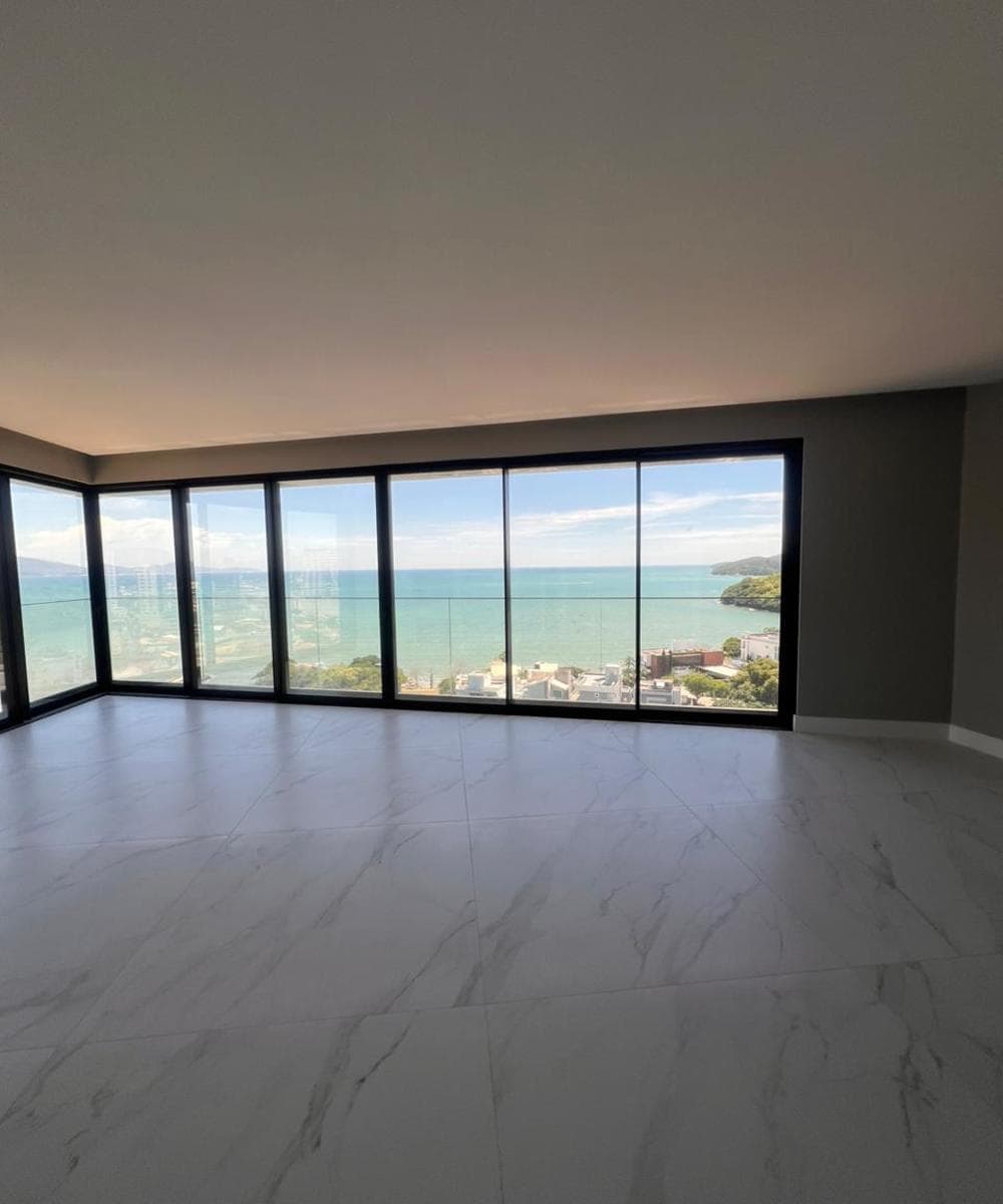 Apartamento à venda – Av Senador Atílio Fontana • Perequê • Porto Belo