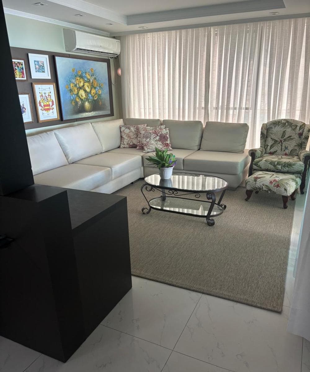 Apartamento à venda – Av. Sen. Atílio Fontana • Perequê • Porto Belo