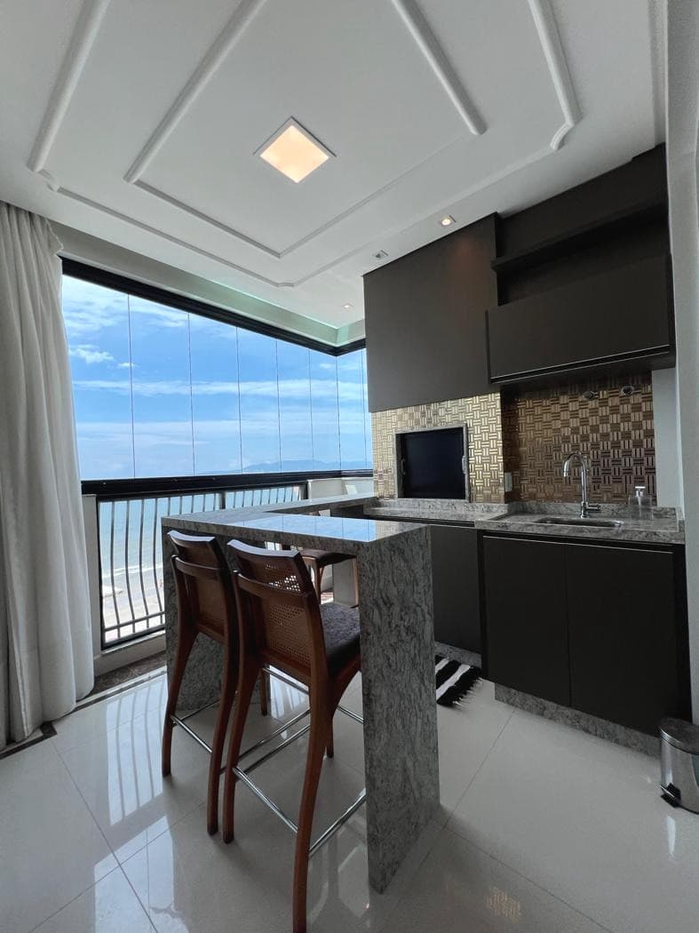 Apartamento à venda – Rua 241 • Meia Praia • Itapema