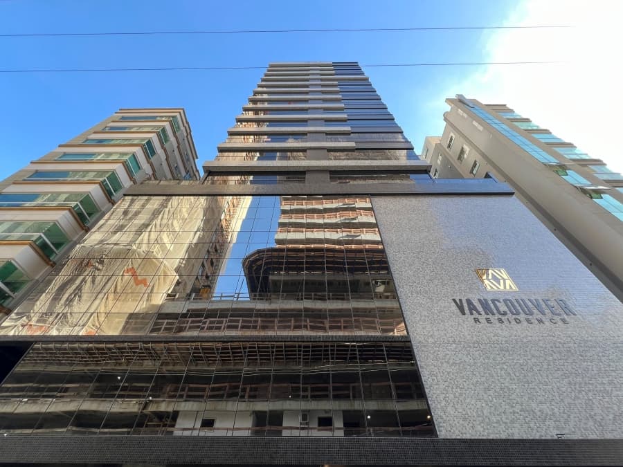 Apartamento à venda – Rua 218 • Meia Praia • Itapema