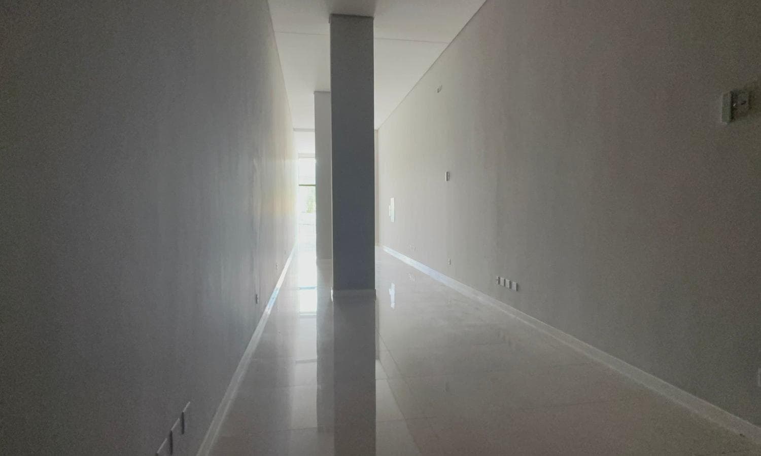 Sala Comercial à venda – Av. Governador Celso Ramos  • Centro • Itapema