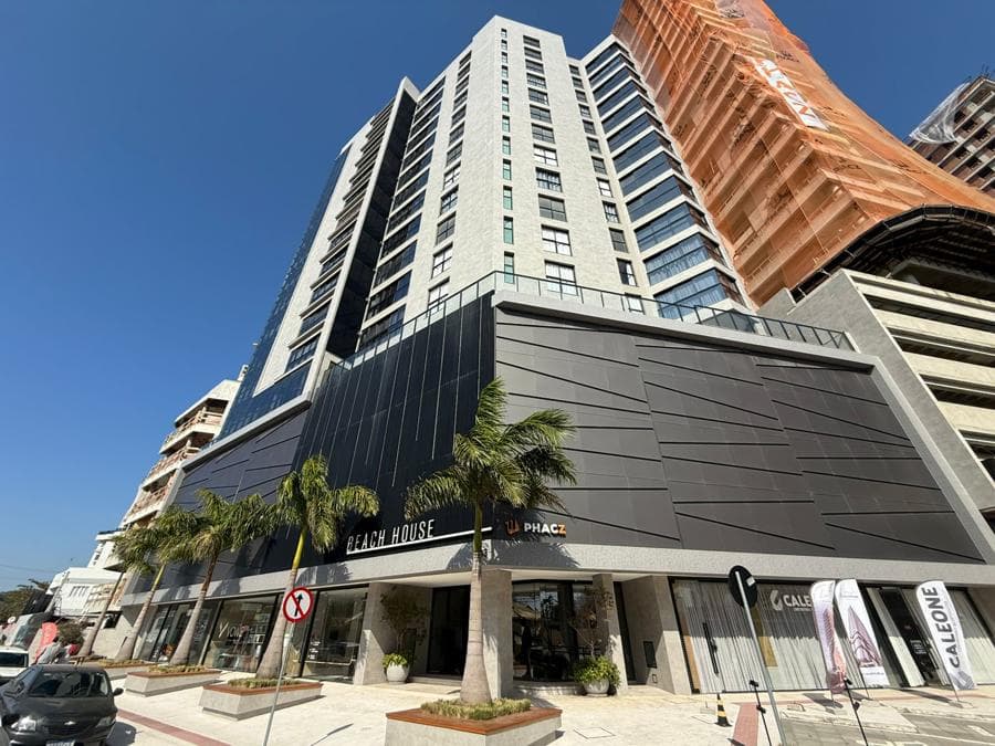 Apartamento à venda – Av. Sen. Atilio Fontana  • Perequê • Porto Belo