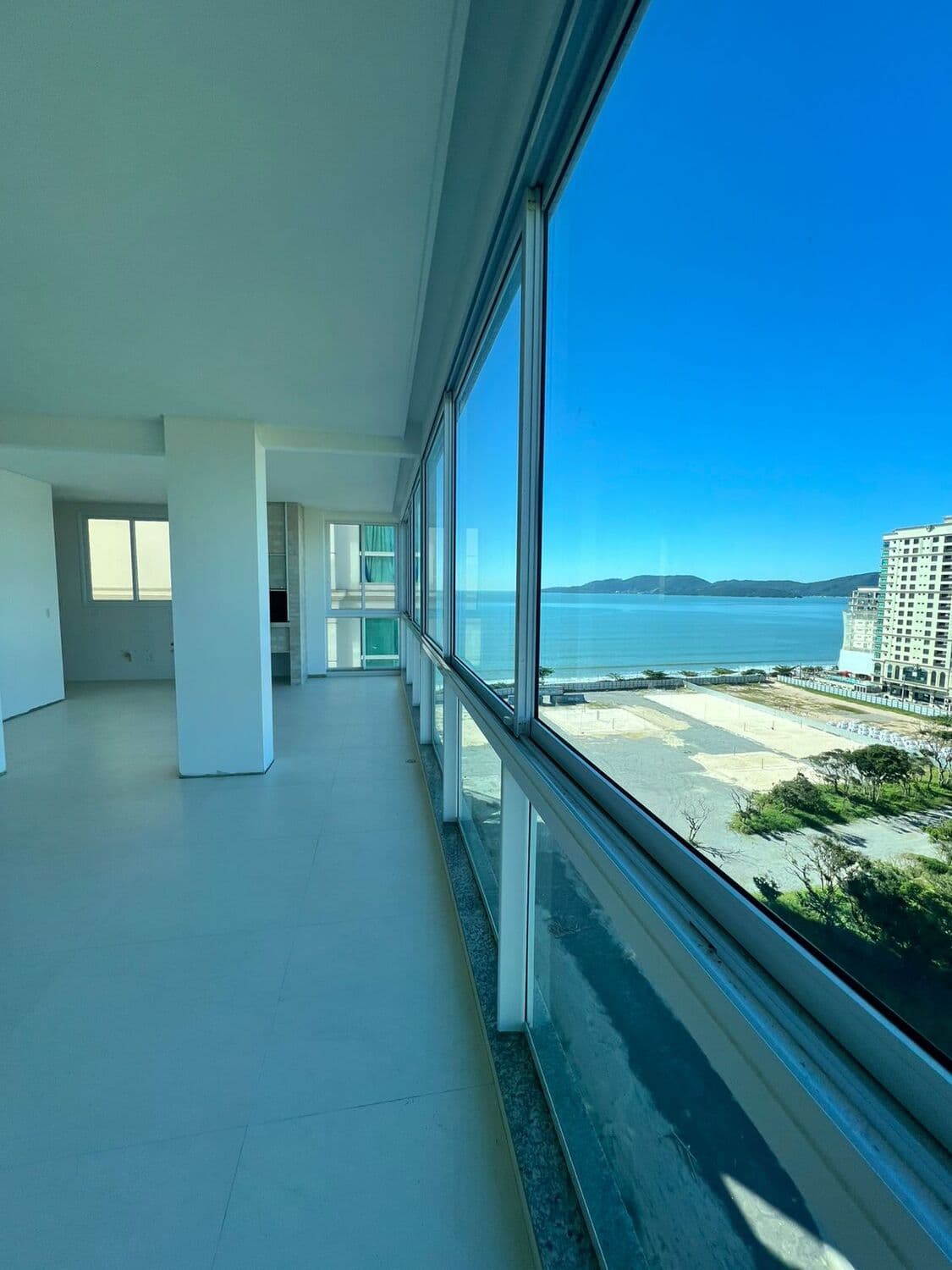 Apartamento à venda – Rua 307 • Meia Praia • Itapema