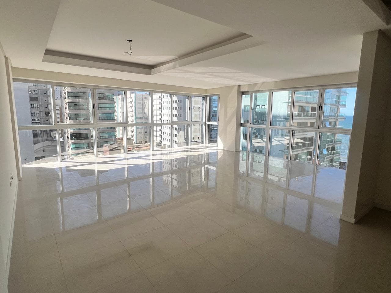 Apartamento à venda – Rua 271 • Meia Praia • Itapema