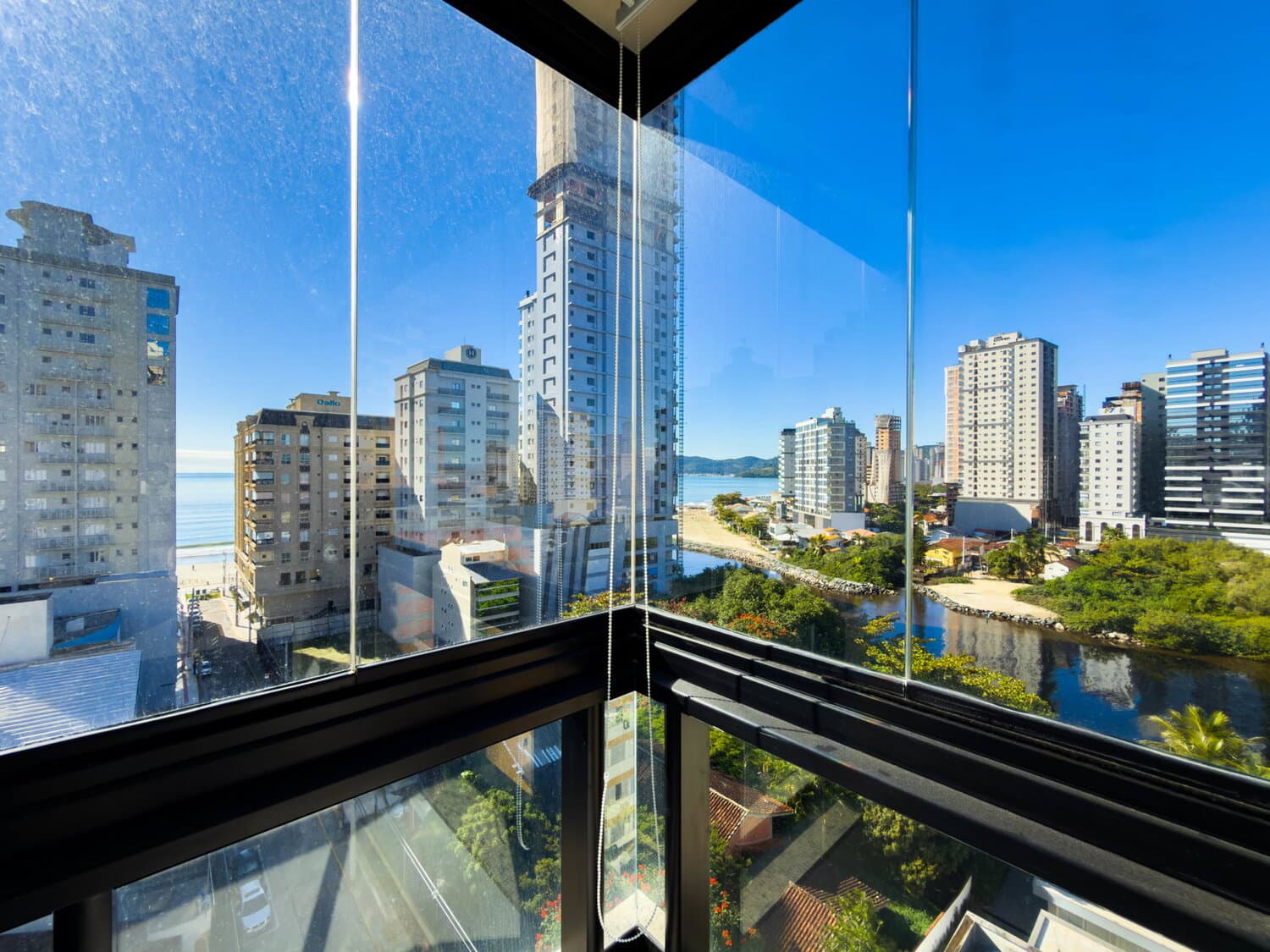 Apartamento à venda – Rua 321 • Meia Praia • Itapema