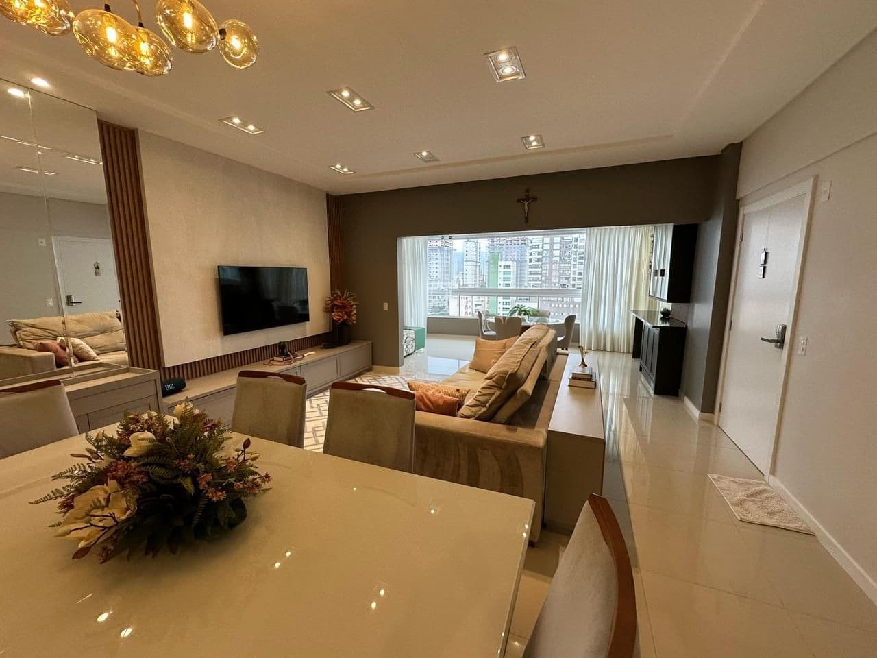 Apartamento à venda – Rua 292 • Meia Praia • Itapema