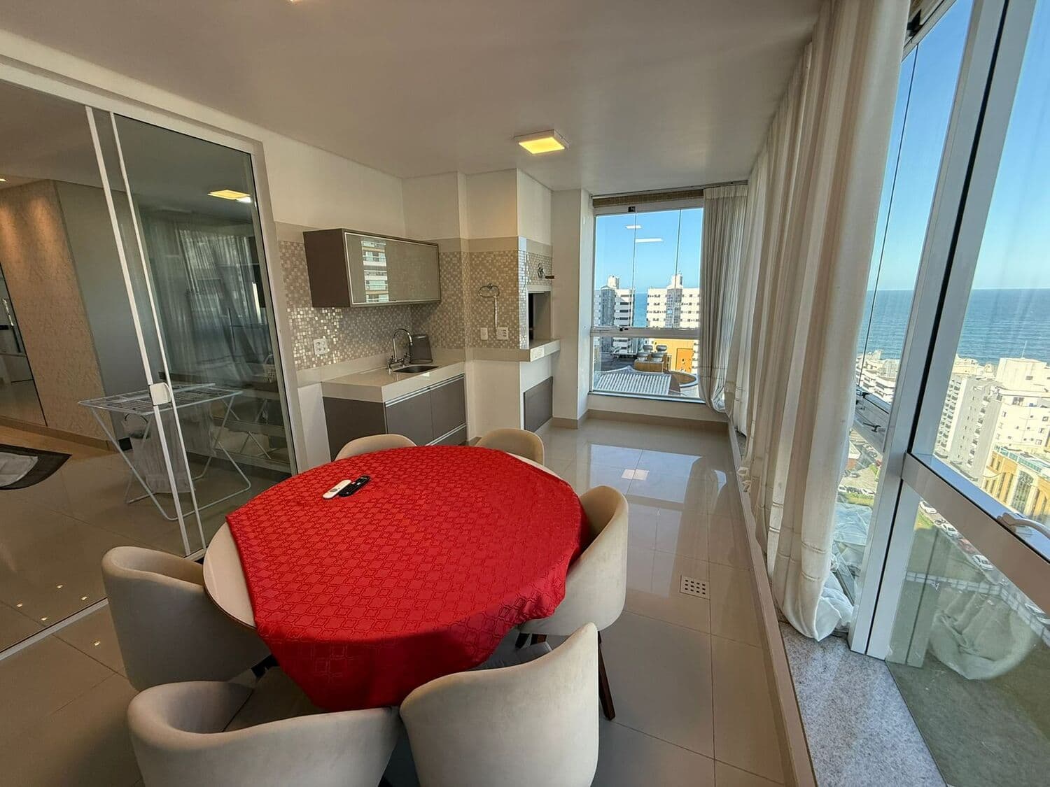 Apartamento à venda – Rua 228 • Meia Praia • Itapema