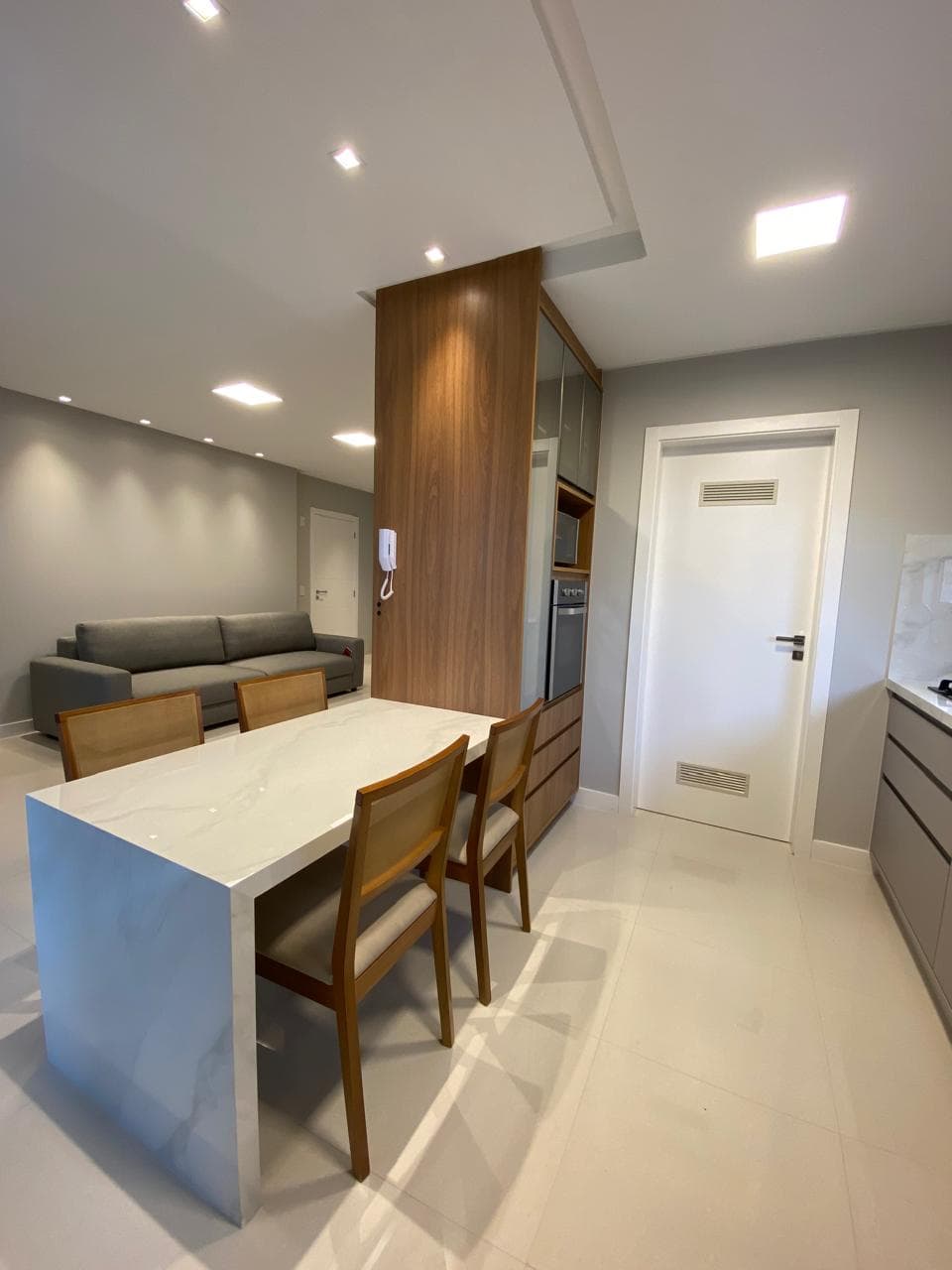 Apartamento à venda – Rua 307 • Meia Praia • Itapema