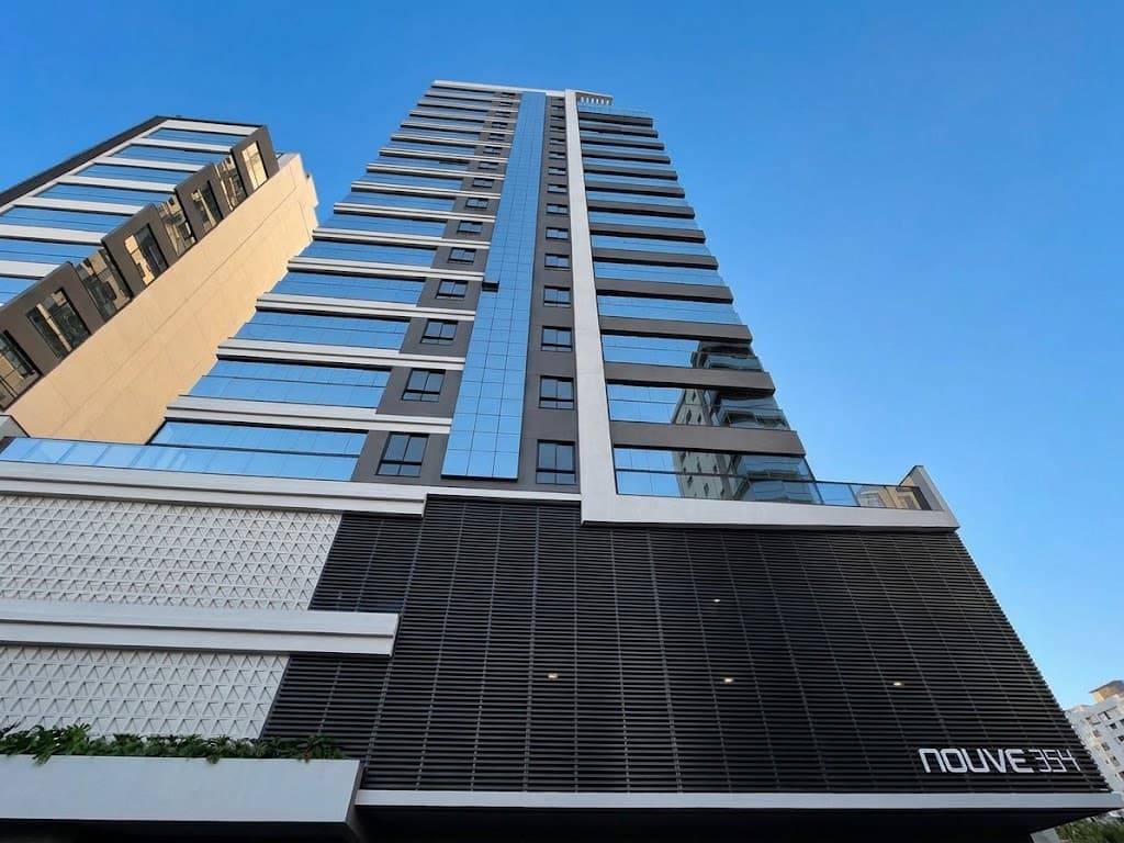 Apartamento à venda – R. Arnoldo Tome dos Santos • Perequê • Porto Belo