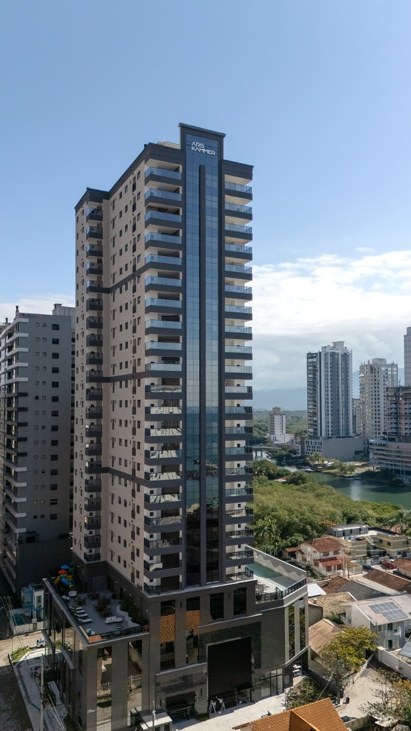 Apartamento à venda – Leão Belli  • Perequê • Porto Belo