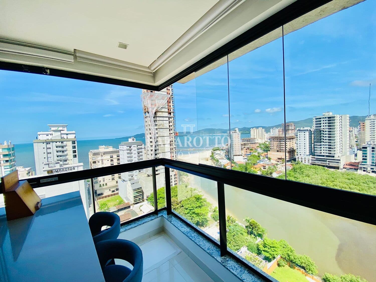 Apartamento à venda – Rua 323 • Meia Praia • Itapema