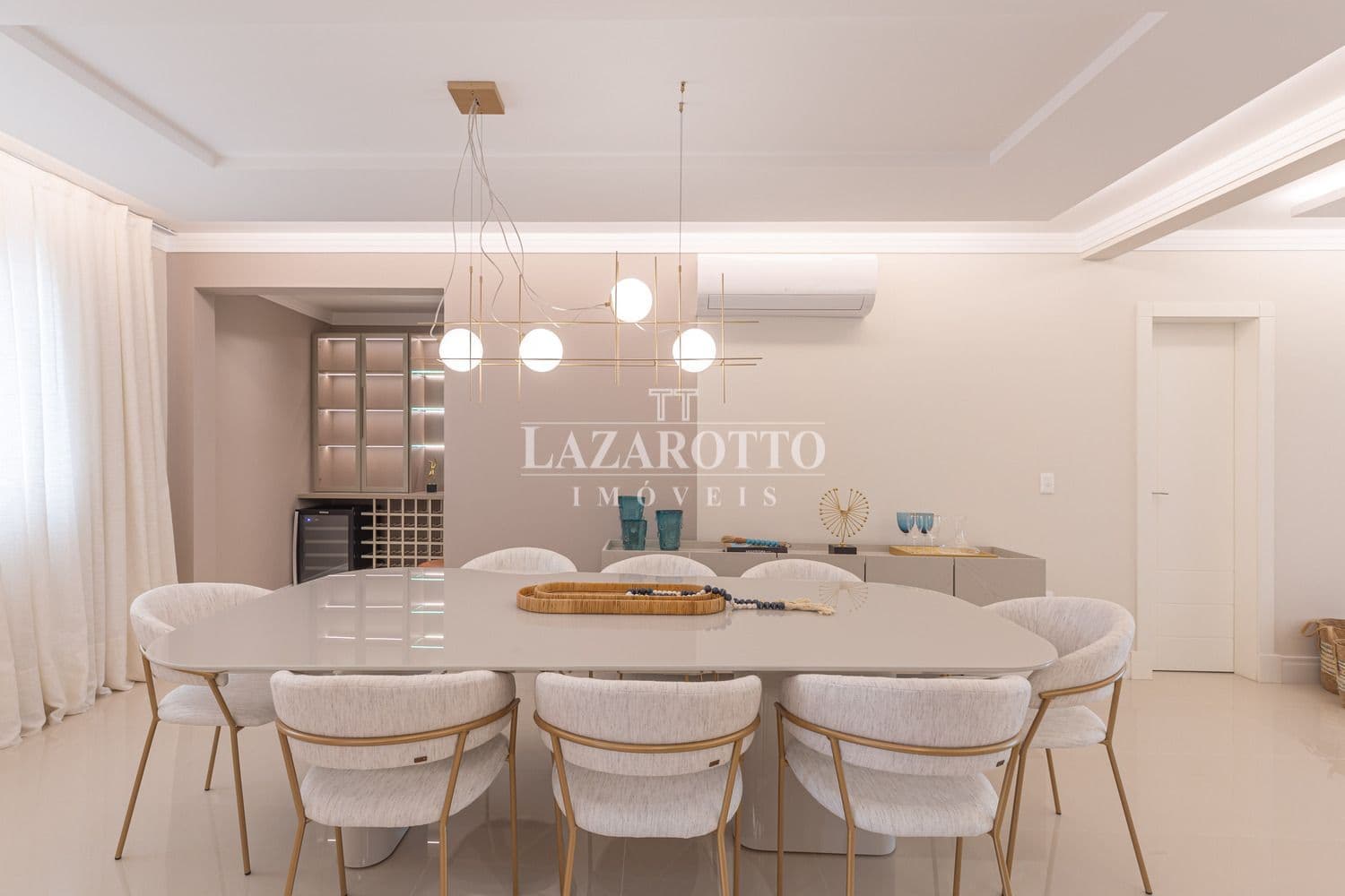 Apartamento à venda – Rua 294 • Meia Praia • Itapema