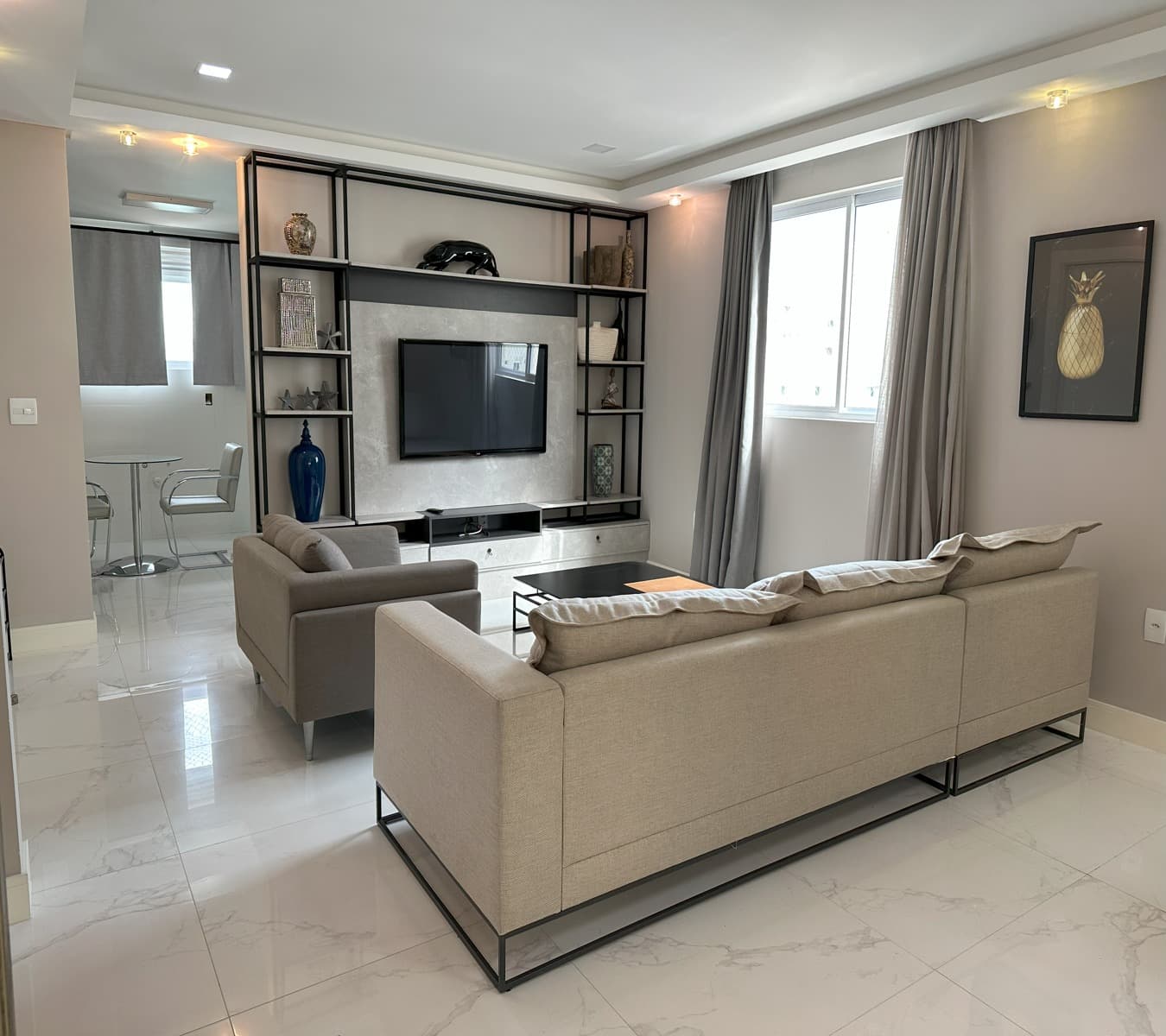 Apartamento à venda – Rua 299 • Meia Praia • Itapema