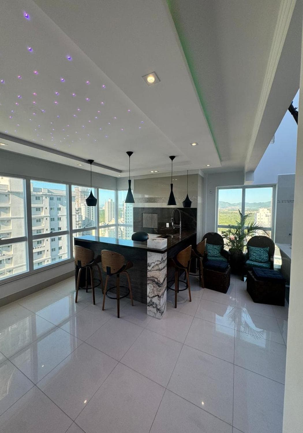 Apartamento à venda – Rua 294 • Meia Praia • Itapema