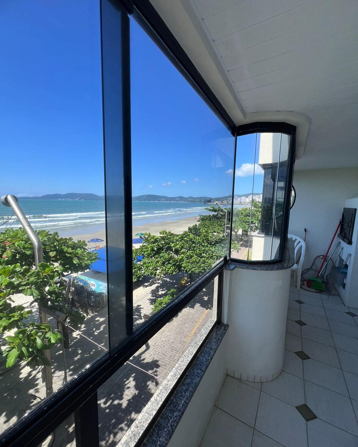 Apartamento à venda – Rua 301 • Meia Praia • Itapema