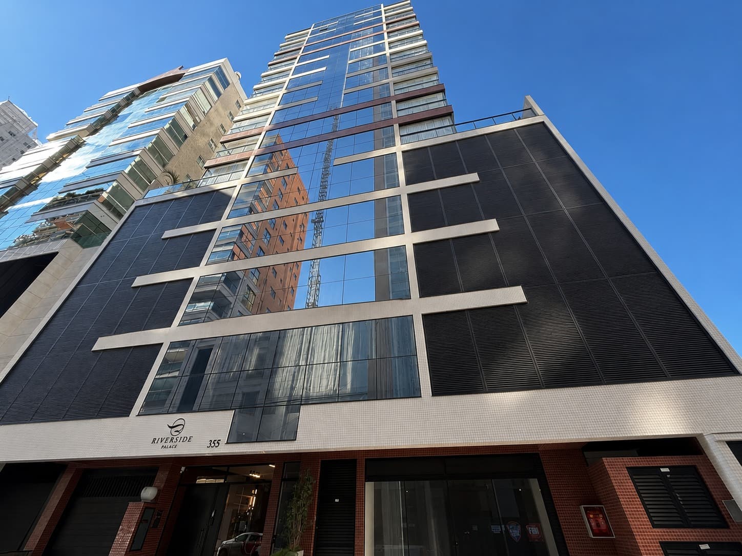 Apartamento à venda – Rua 319 • Meia Praia • Itapema