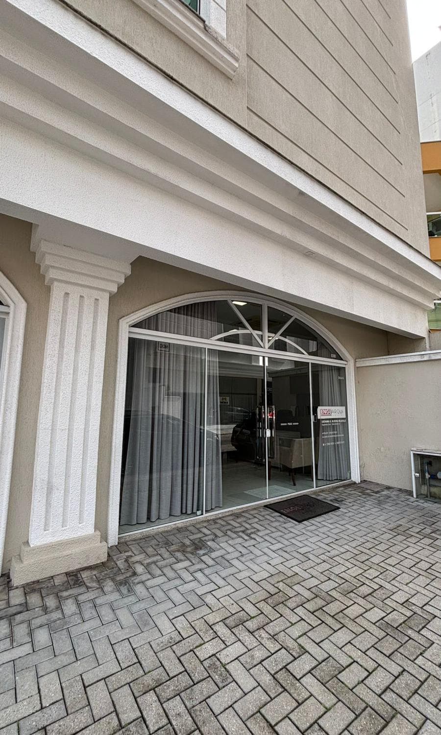 Sala Comercial à venda – Rua 280 • Meia Praia • Itapema
