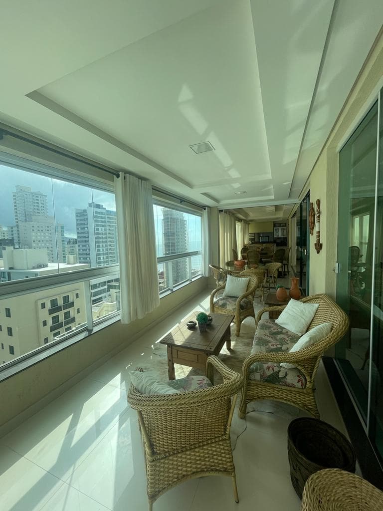Apartamento à venda – Rua 246 • Meia Praia • Itapema